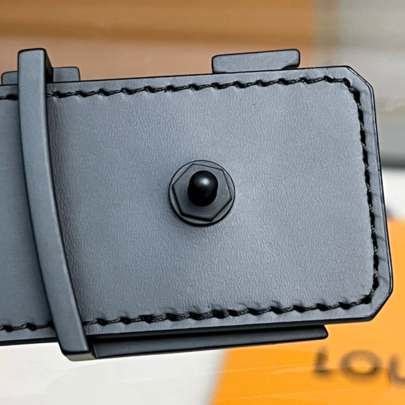 l0vis Vvtt0n belts